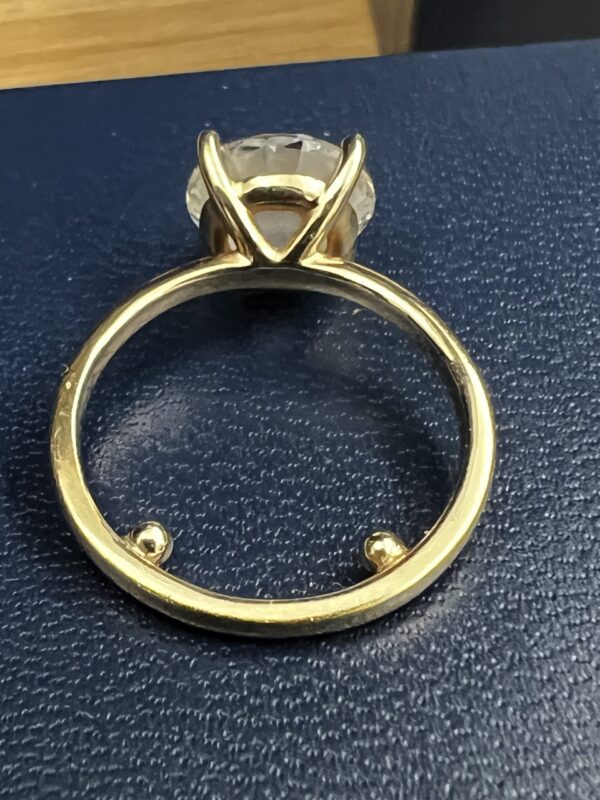 IGI 3.50 Carat H SI1 Round Lab Grown Diamond Ring - Image 11