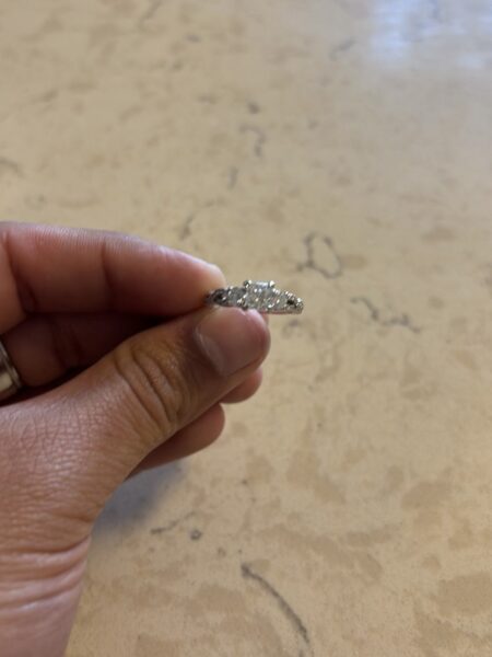 IGI 0.77 Carat E VVS2 Princess Lab Grown Ring - Image 3