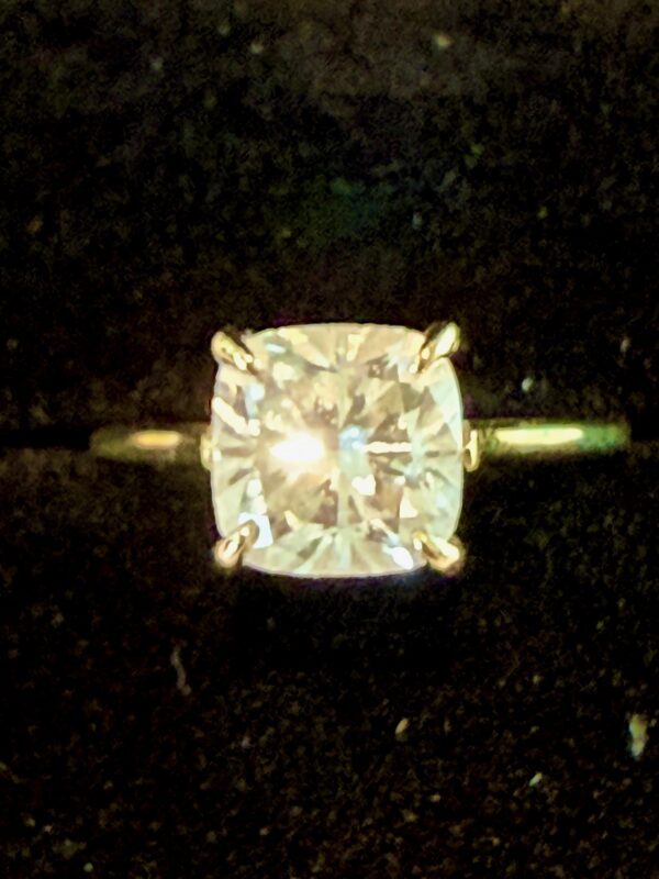 IGI 2.83 Carat Lab-Grown G VVS2 Cushion Lab Grown Diamond with 44 .14 CT Natural Diamond Ring - Image 6