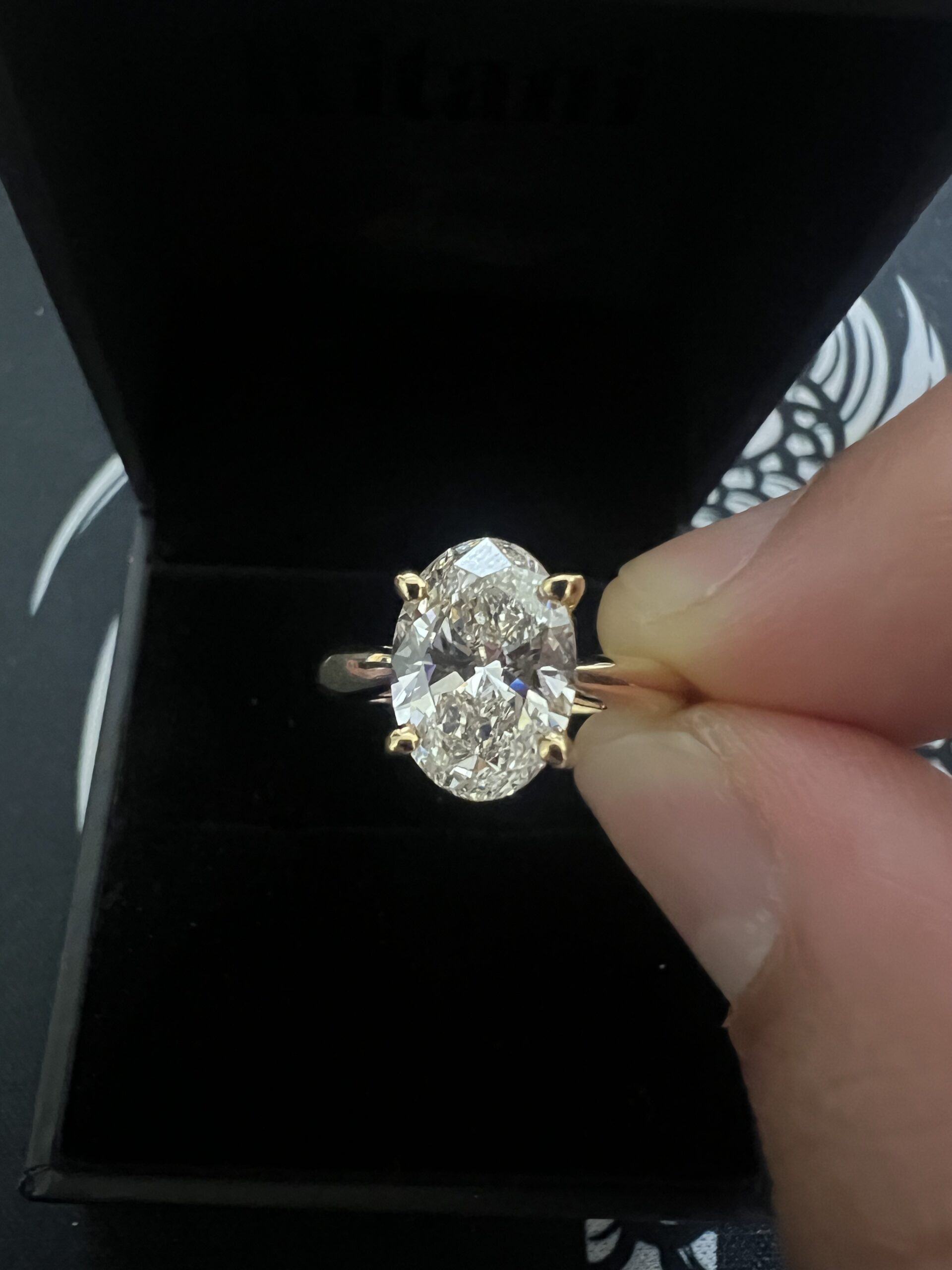 IGI 2.59 Carat G VS1 Oval Lab Grown Ring - Image 5