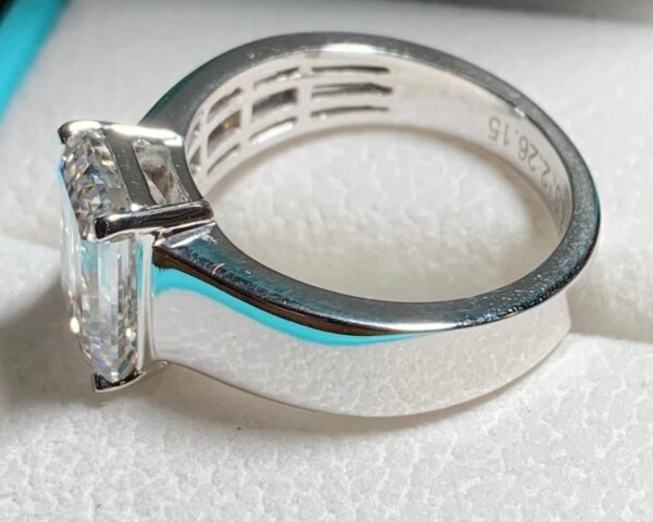 IGI 4.62 Carat D VVS2 Emerald Lab Grown Diamond Ring - Image 6