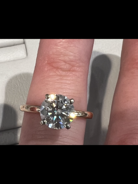 IGI 2.05 Carat E VVS2 Round Lab Grown Ring - Image 4
