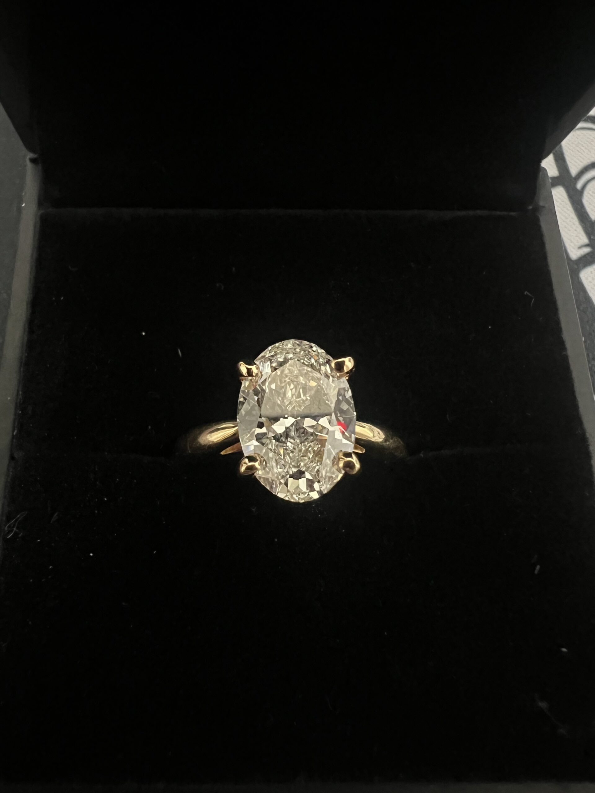 IGI 2.59 Carat G VS1 Oval Lab Grown Ring - Image 8