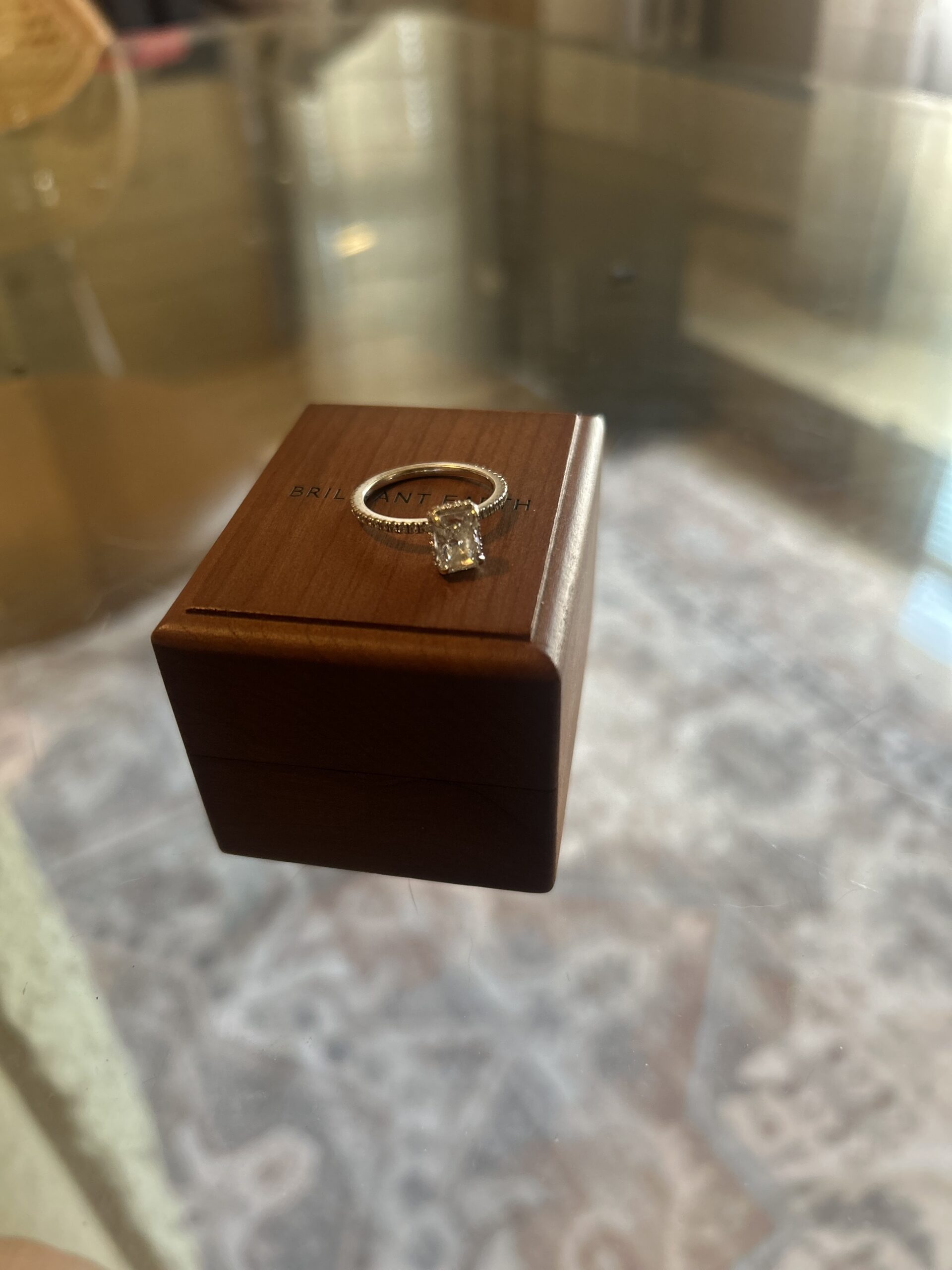 IGI 1.28 Carat F VS2 Radiant Lab Grown Ring - Image 3
