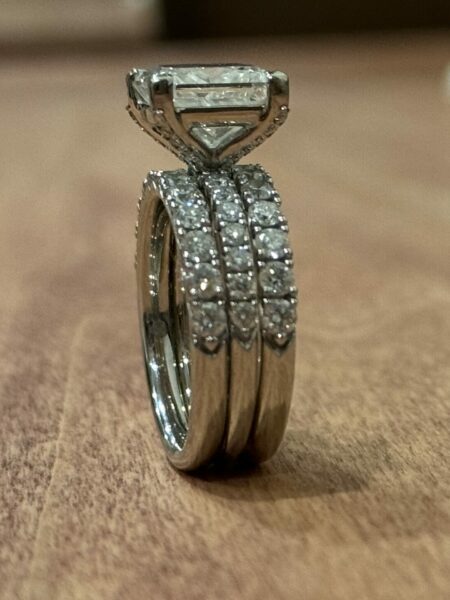 IGI 4.24 Carat G VVS2 Princess Lab Grown Ring - Image 3