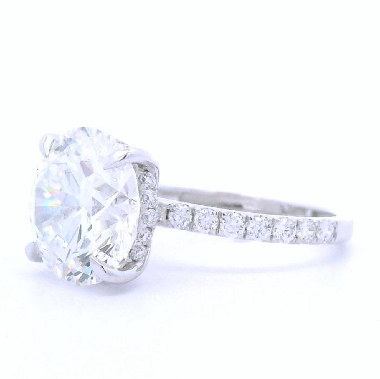 IGI 5.70 Carat E VVS2 Round Lab Grown Ring - Image 4
