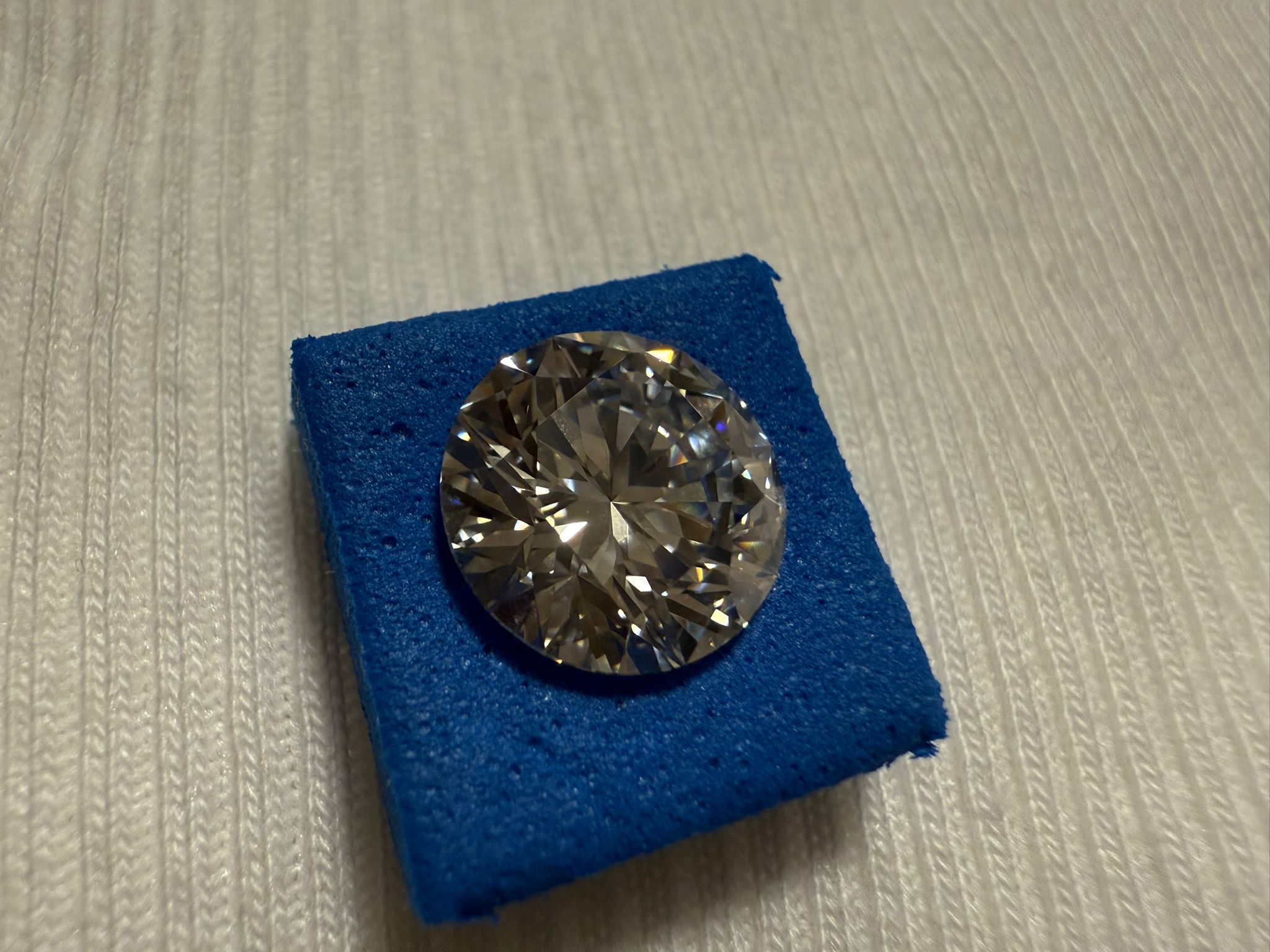 IGI 3.50 Carat D VVS2 Round Lab Grown Loose Diamond - Image 2
