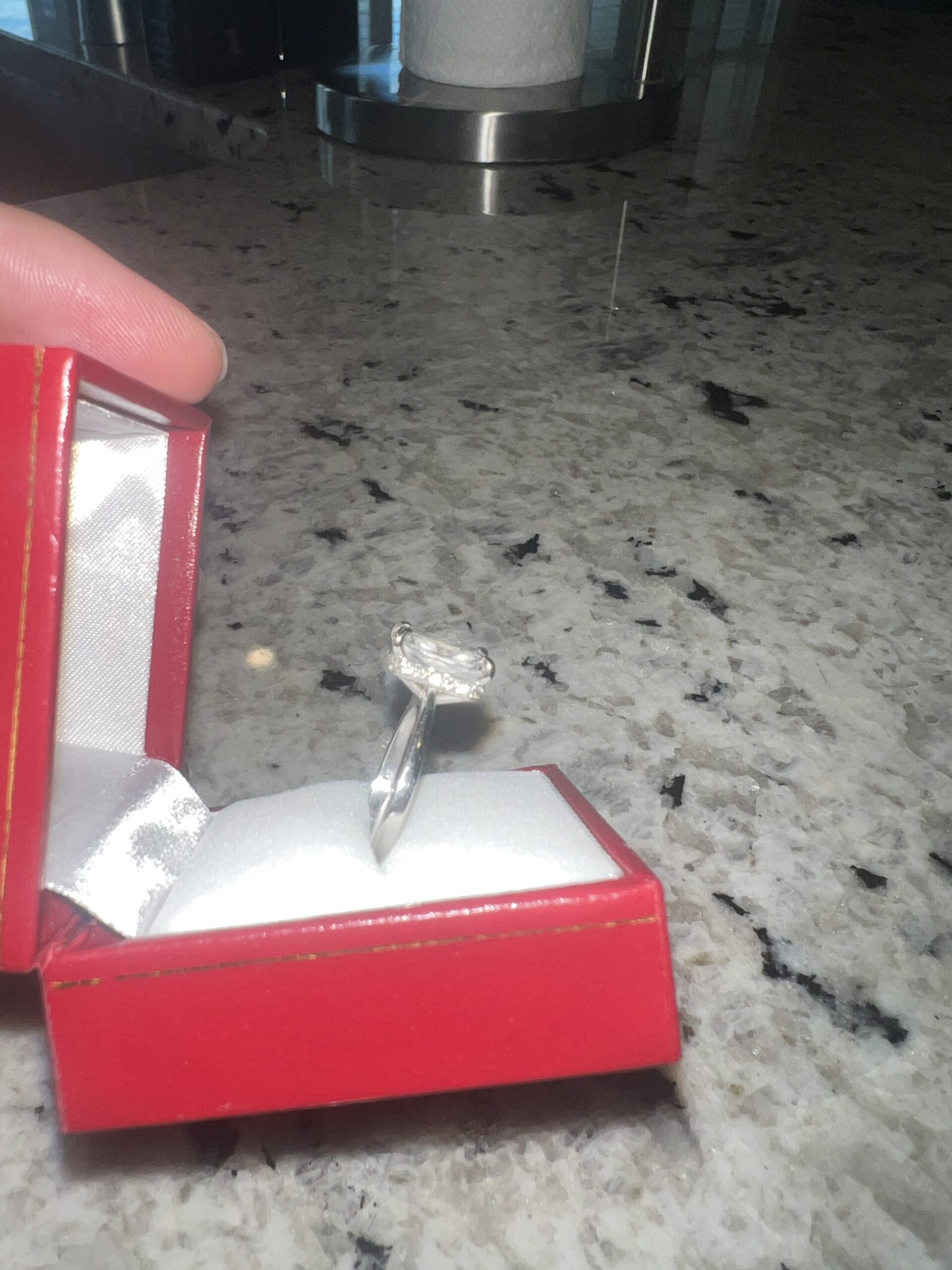 Not Sure/Unknown 3.17 Carat with 0.3 carat natural diamond halo Carat E VVS2 Radiant Lab Grown Diamond Ring - Image 4