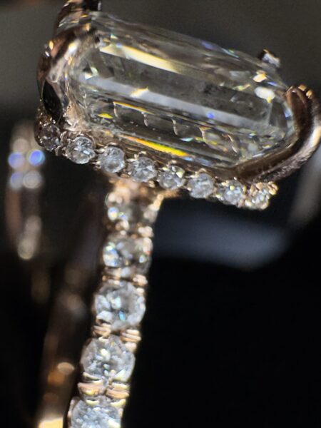 Not Sure/Unknown 3.01 Carat J VS1 Emerald Natural Diamond Diamond Ring - Image 6