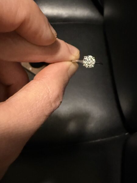 IGI 1.05 Carat D VVS2 Cushion Lab Grown Diamond Ring - Image 5