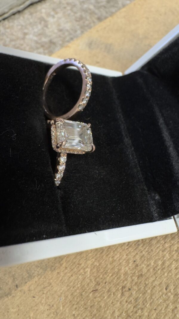 Not Sure/Unknown 3.01 Carat J VS1 Emerald Natural Diamond Diamond Ring - Image 21