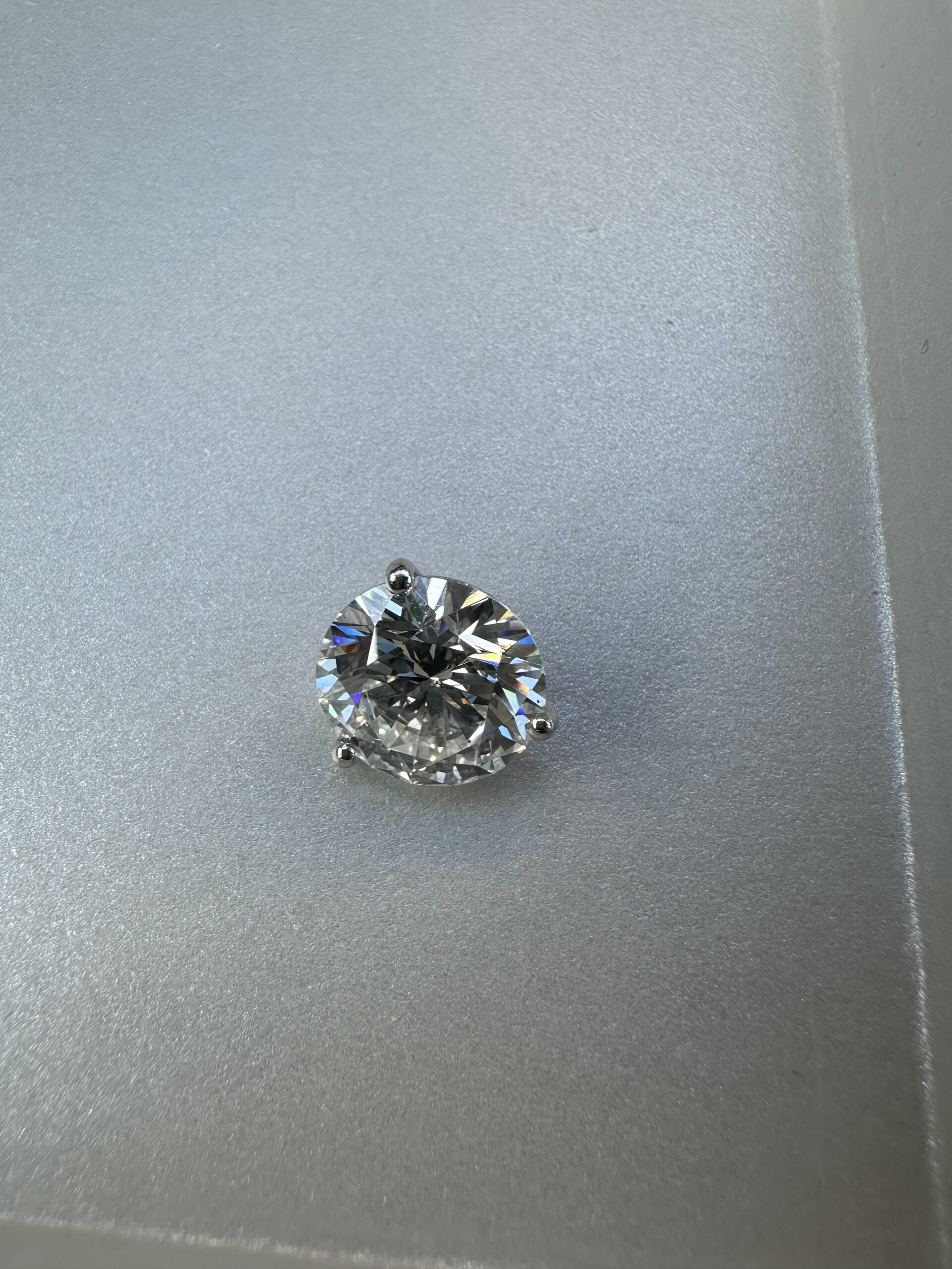 IGI 8.8 Carat F VS2 Round Lab Grown Diamond Loose Diamond - Image 4