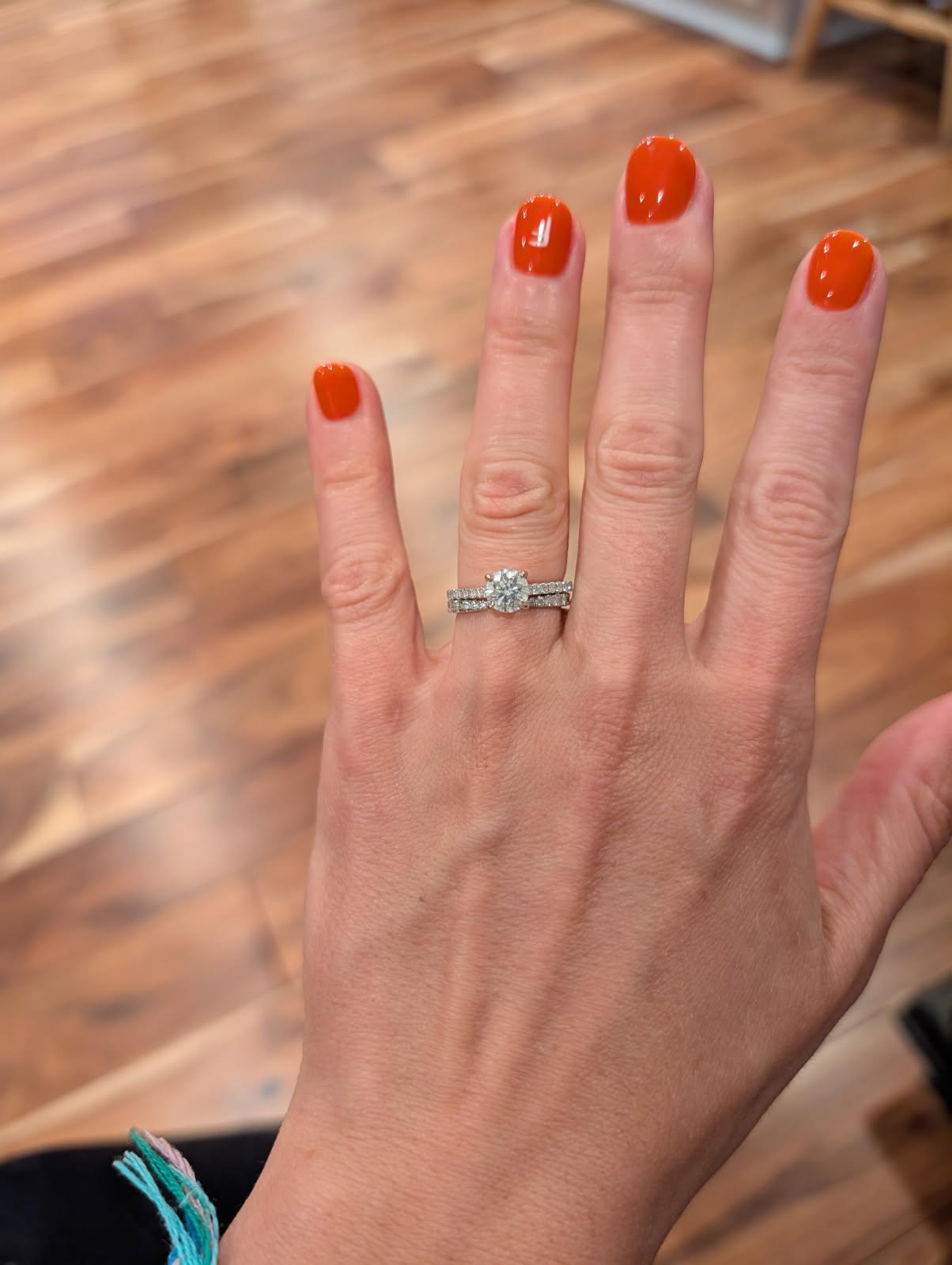 IGI 1.0 Carat E VS1 Round Lab Grown Diamond Ring - Image 4