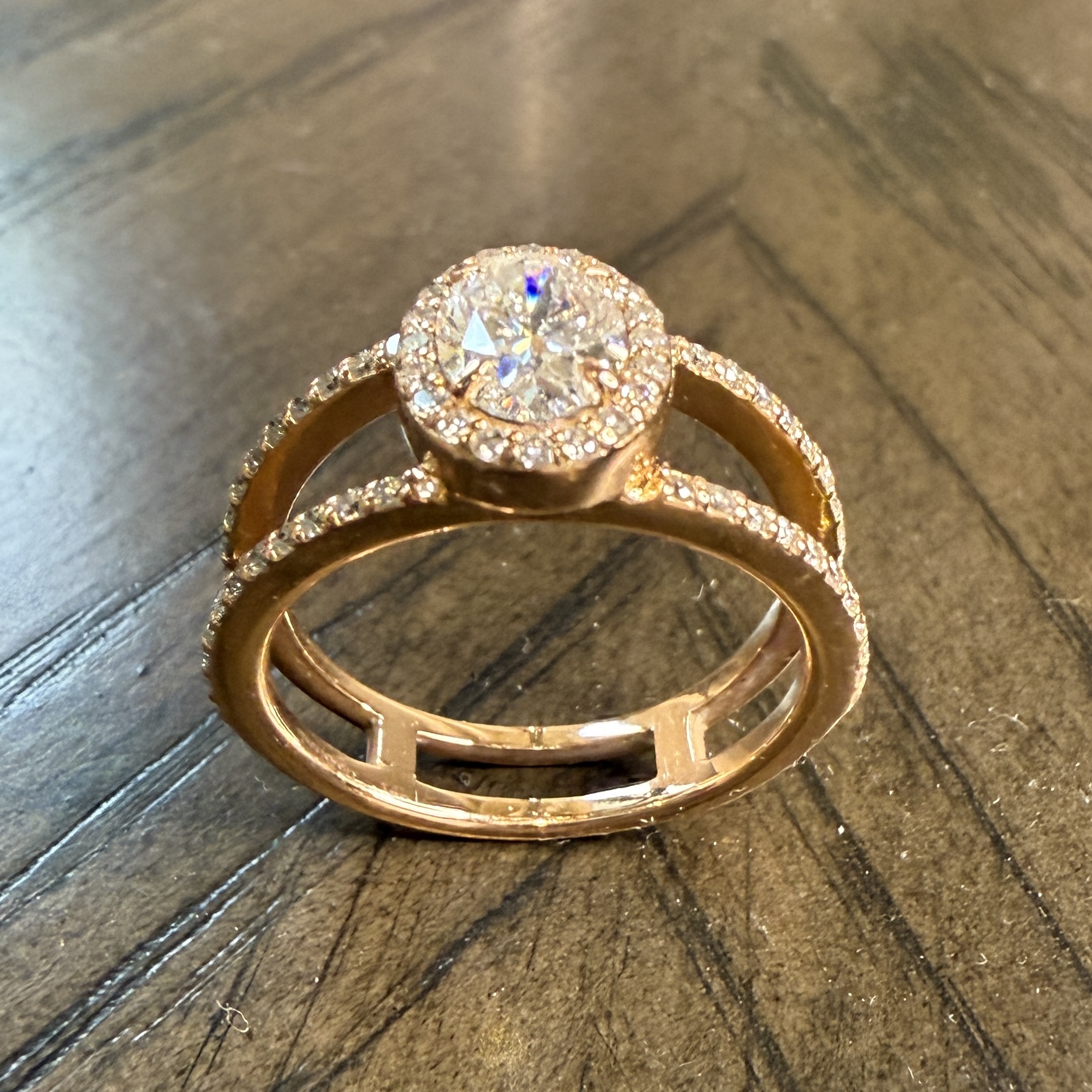 IGI .75 Carat E VS1 Oval Lab Grown Diamond Ring - Image 5