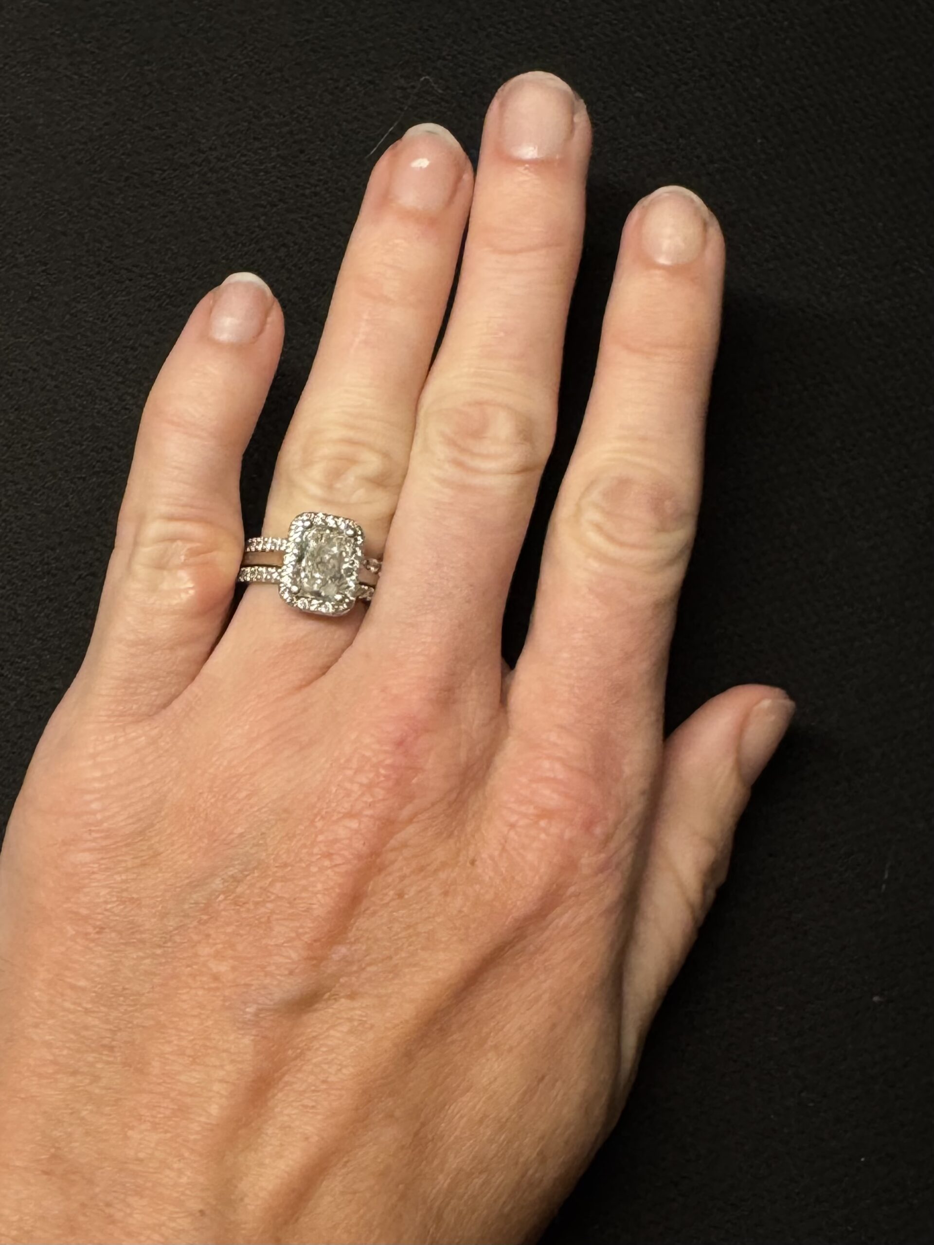 Not Sure/Unknown 2.45 Carat H VS1 Radiant Lab Grown Diamond Ring - Image 9