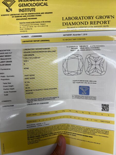 IGI 2.08 Carat E VVS2 Cushion Lab Grown Diamond Ring - Image 5