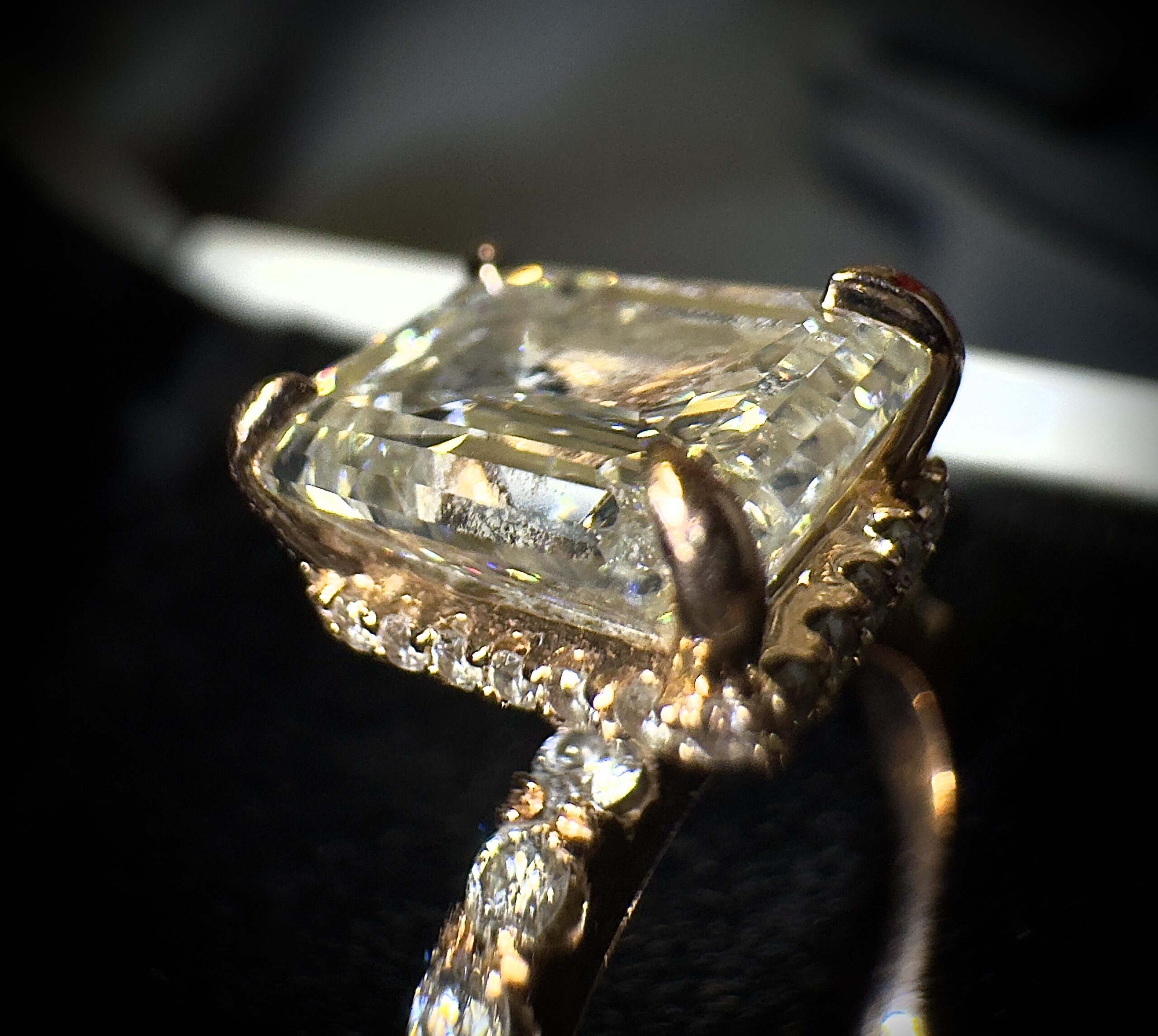 Not Sure/Unknown 3.01 Carat J VS1 Emerald Natural Diamond Diamond Ring - Image 13