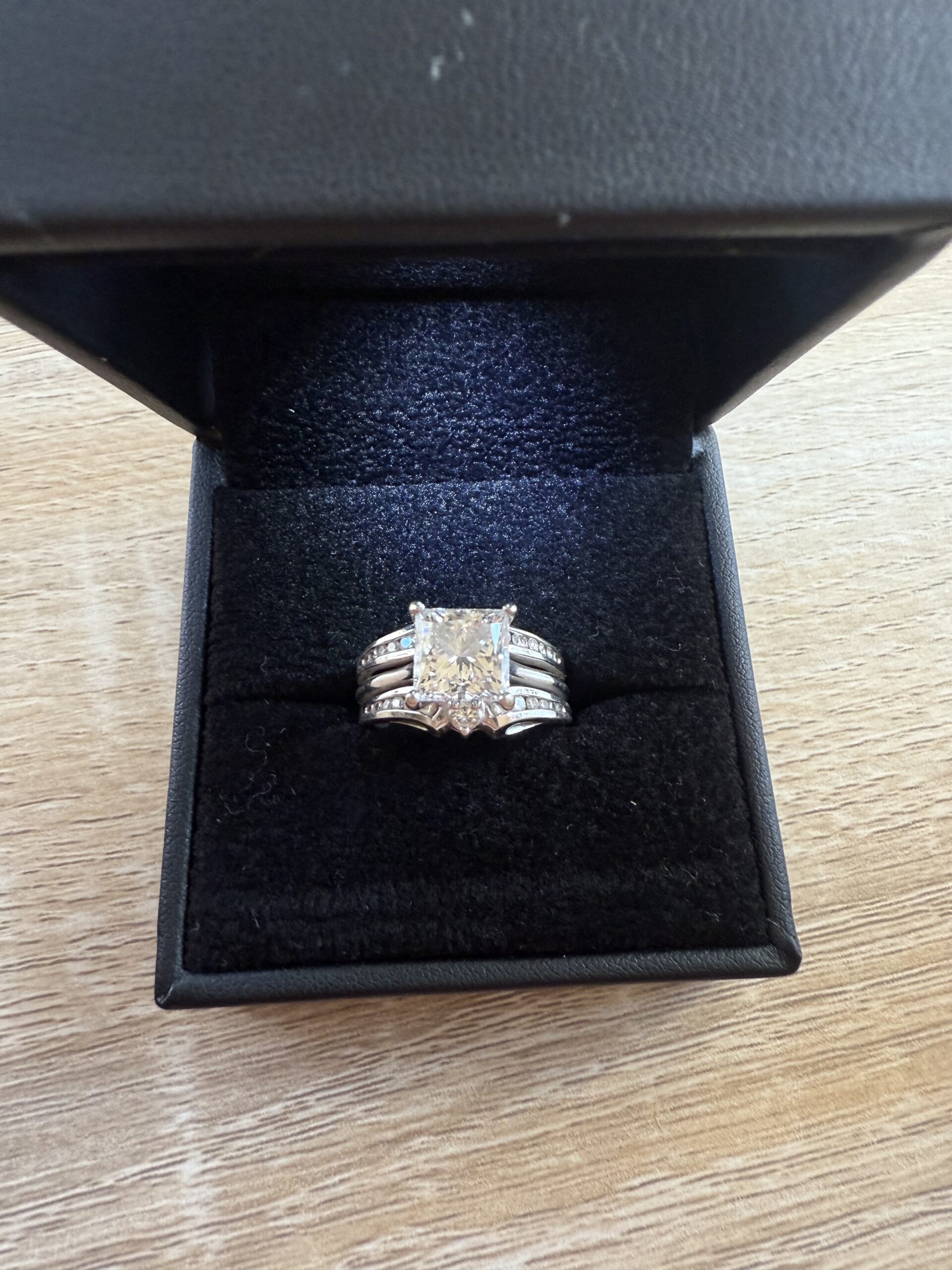 Not Sure/Unknown 3.07 Carat F VVS2 Princess Lab Grown Diamond Ring - Image 1