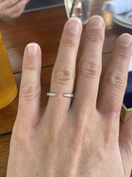 IGI 1.0 Carat E VS1 Round Lab Grown Diamond Ring - Image 9