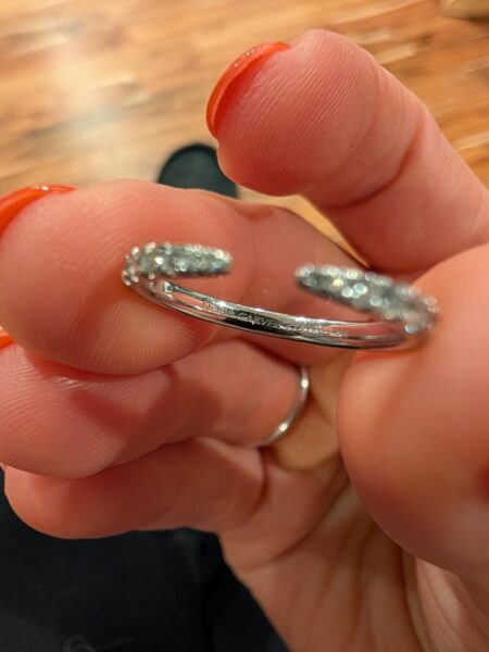 IGI 1.0 Carat E VS1 Round Lab Grown Diamond Ring - Image 2