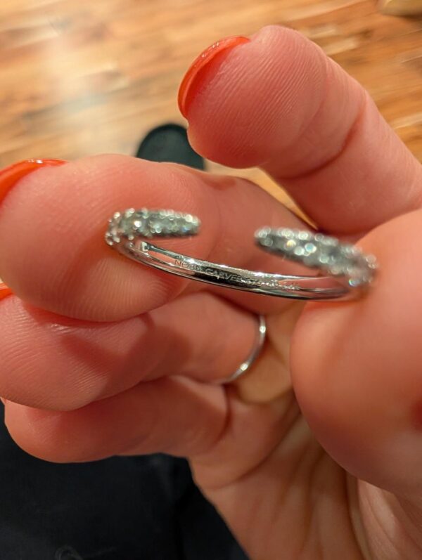 IGI 1.0 Carat E VS1 Round Lab Grown Diamond Ring - Image 2
