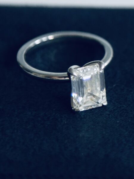 2.86 Carat D VVS1 Emerald Lab Grown Diamond Ring - Image 2