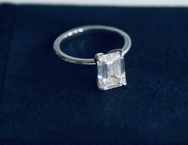 2.86 Carat D VVS1 Emerald Lab Grown Diamond Ring - Image 2
