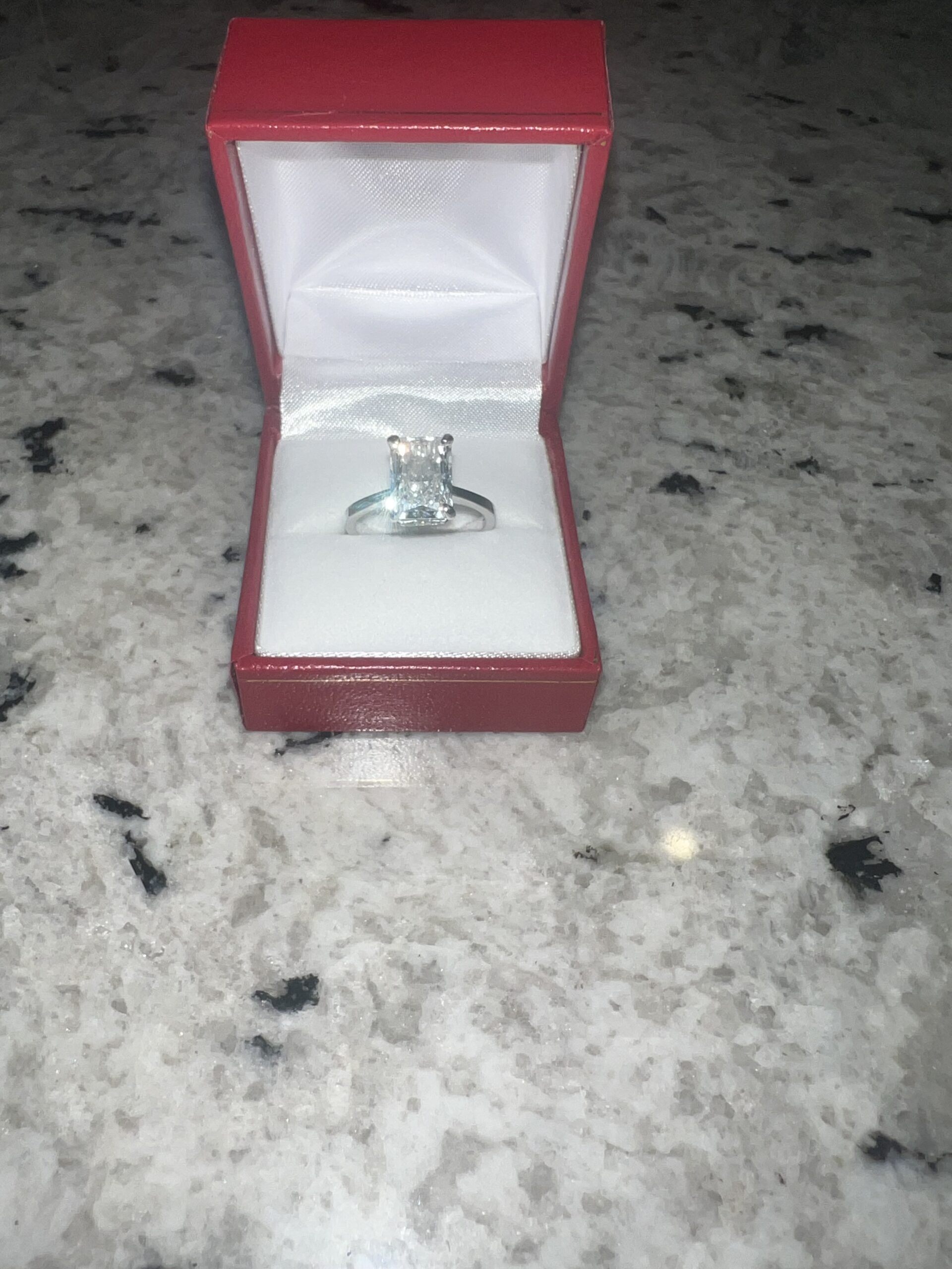 Not Sure/Unknown 3.17 Carat with 0.3 carat natural diamond halo Carat E VVS2 Radiant Lab Grown Diamond Ring - Image 3