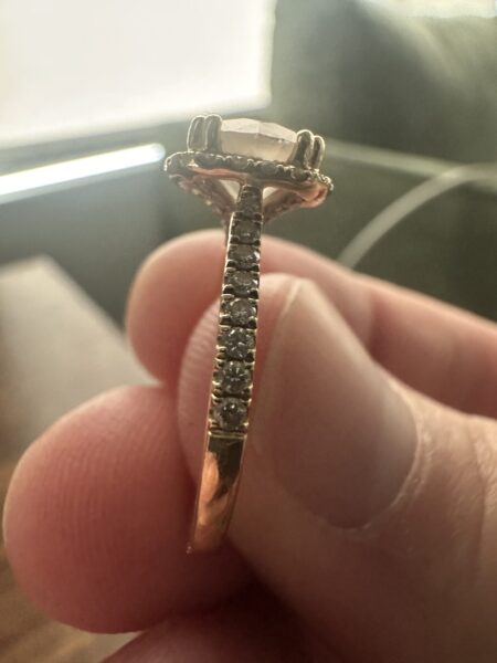 IGI 1.56 Carat F VS1 Round Lab Grown Diamond Ring