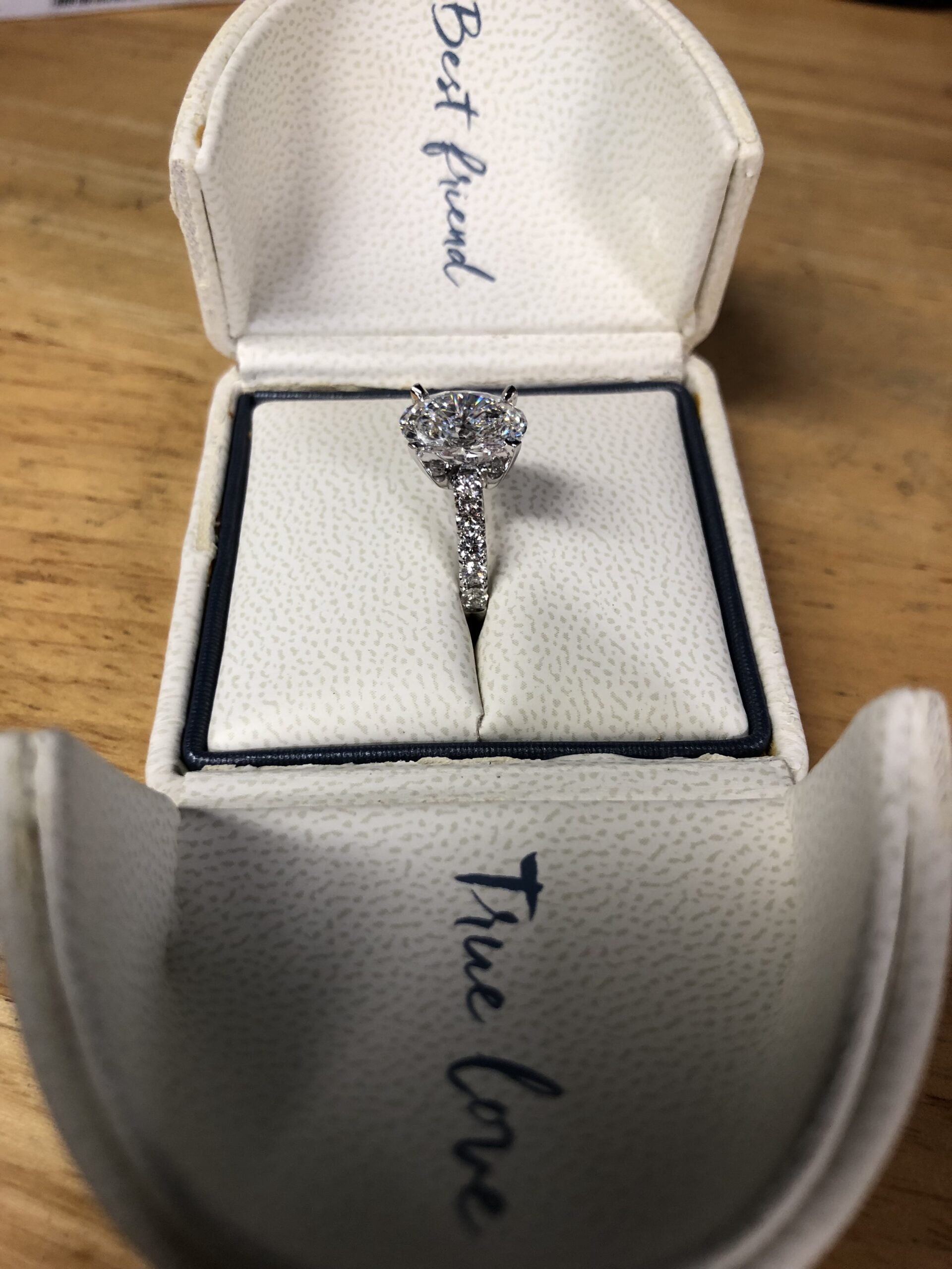 IGI 2.6 Carat D VS1 Oval Lab Grown Diamond Ring - Image 5