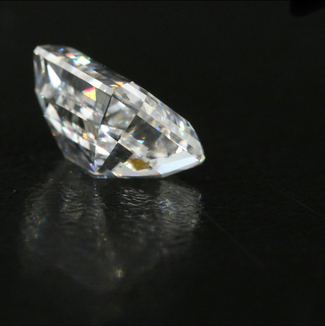IGI 2.50 Carat G SI1 Emerald Lab Grown Diamond Loose Diamond - Image 4
