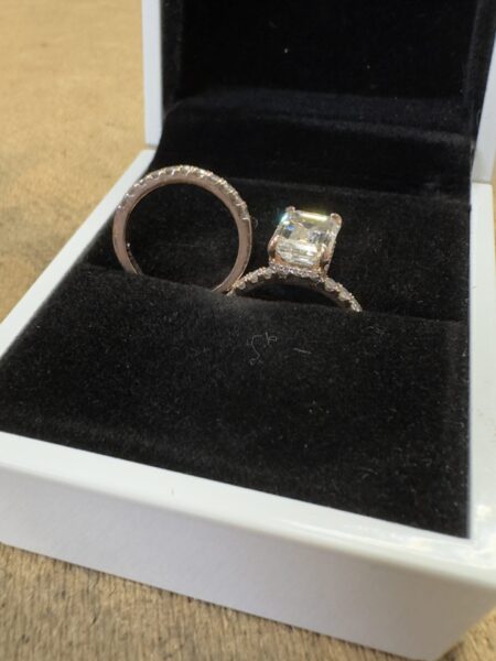 Not Sure/Unknown 3.01 Carat J VS1 Emerald Natural Diamond Diamond Ring - Image 20