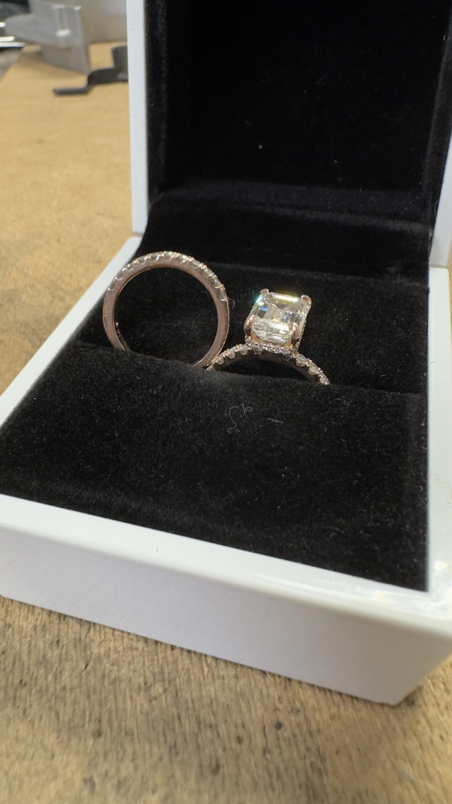 Not Sure/Unknown 3.01 Carat J VS1 Emerald Natural Diamond Diamond Ring - Image 20