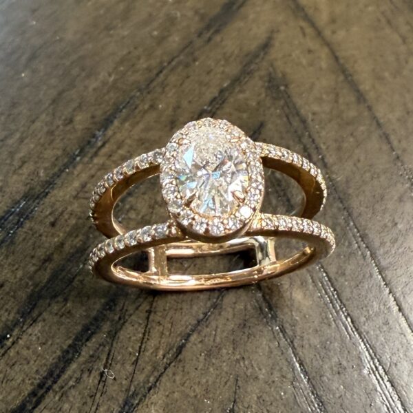 IGI .75 Carat E VS1 Oval Lab Grown Diamond Ring - Image 1