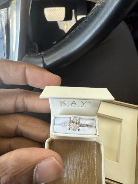IGI 1.4 Carat D VVS2 Round Lab Grown Diamond Ring