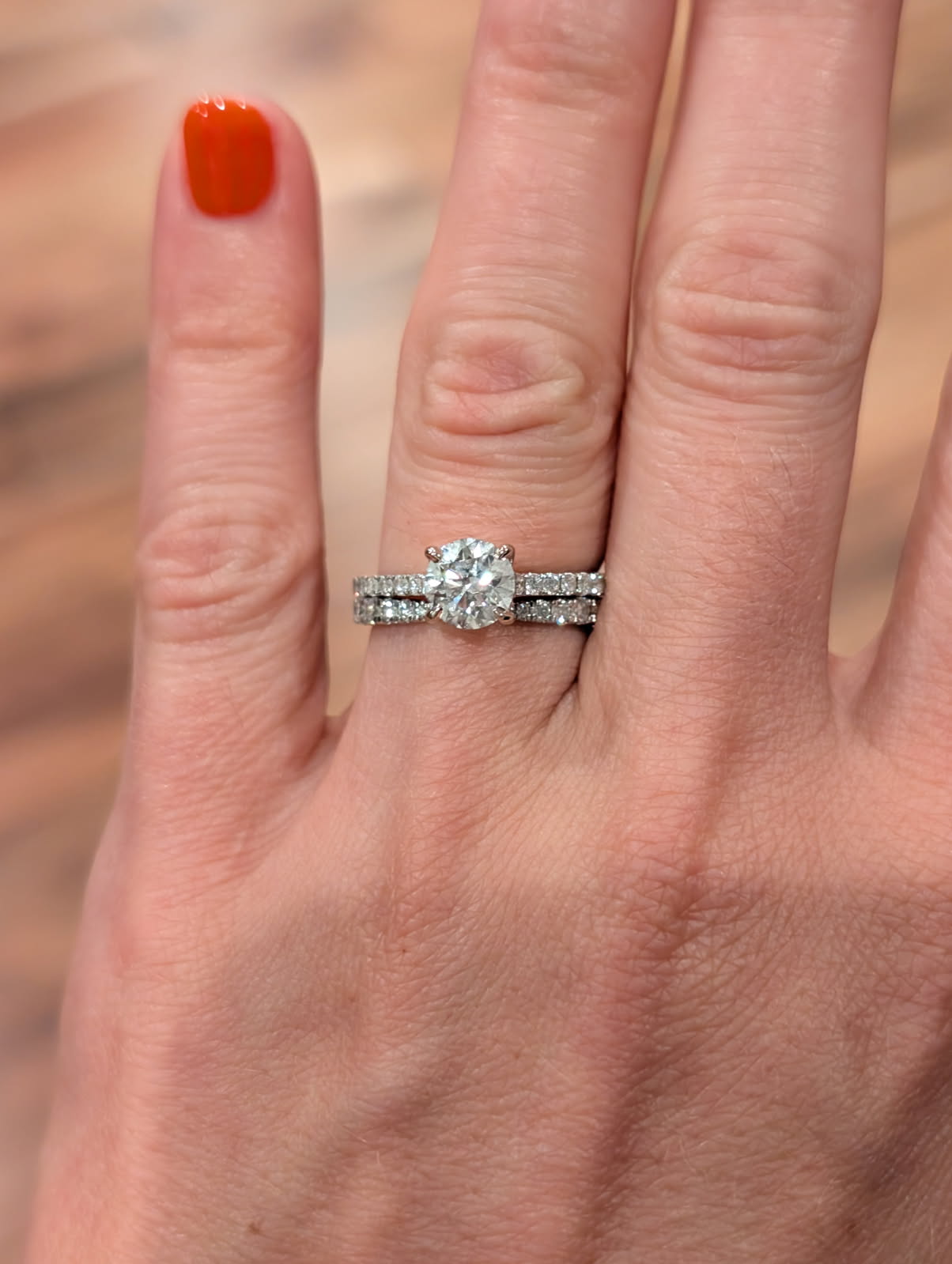 IGI 1.0 Carat E VS1 Round Lab Grown Diamond Ring - Image 5