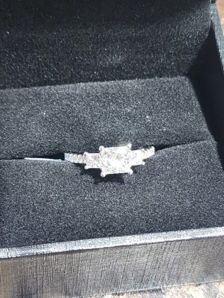 Not Sure/Unknown 1.5 Carat F VVS2 Princess Lab Grown Diamond Ring