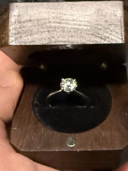 IGI 1.05 Carat D VVS2 Cushion Lab Grown Diamond Ring - Image 3