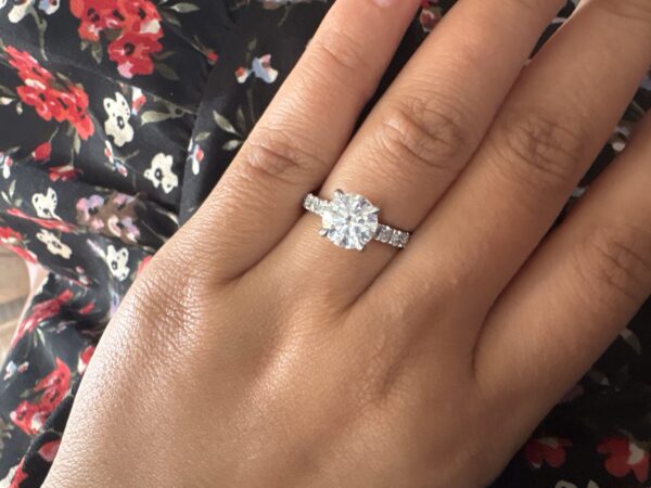 Not Sure/Unknown 2.20 Carat D VVS2 Round Lab Grown Diamond Ring - Image 2