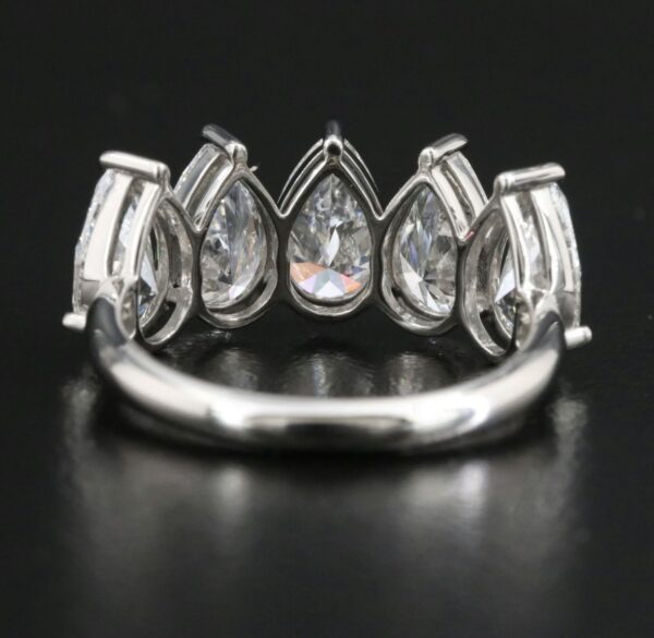 Not Sure/Unknown 4.1 Carat E VVS1 Pear Lab Grown Diamond Ring - Image 4