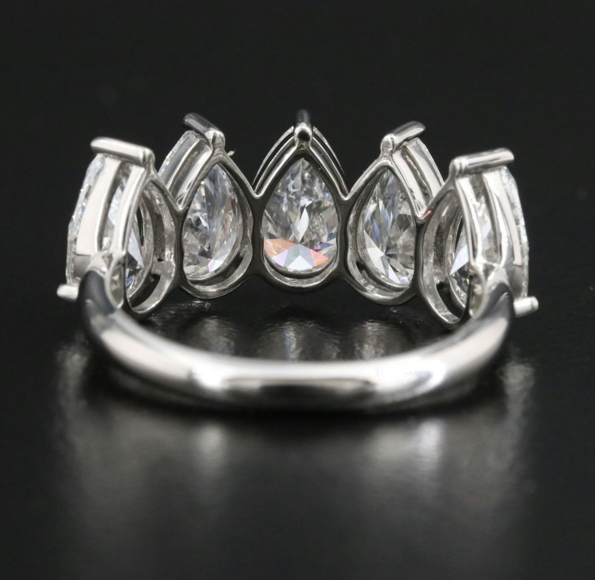 Not Sure/Unknown 4.1 Carat E VVS1 Pear Lab Grown Diamond Ring - Image 4