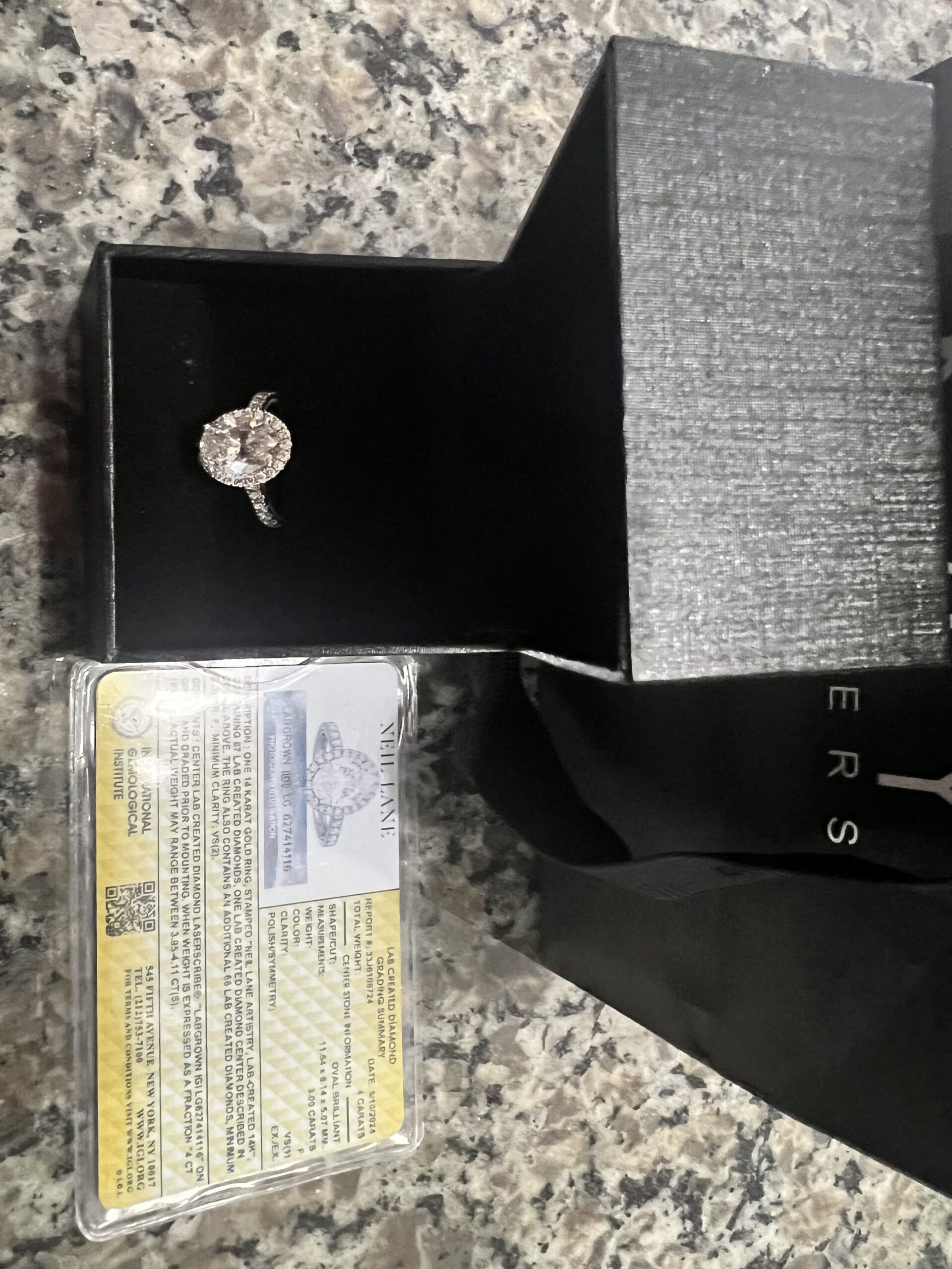 IGI 4 Carat F VS1 Oval Lab Grown Diamond Ring - Image 9