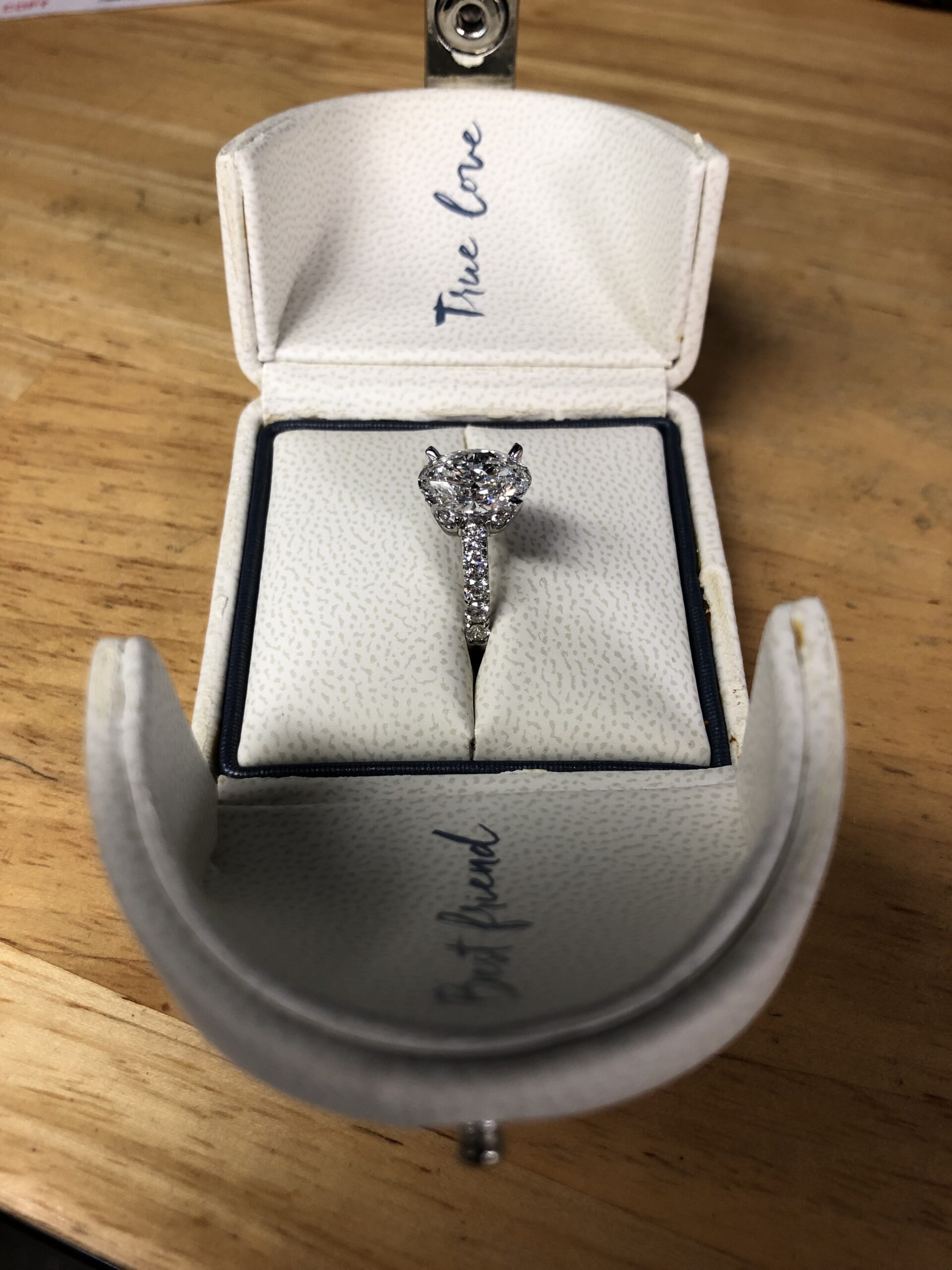 IGI 2.6 Carat D VS1 Oval Lab Grown Diamond Ring - Image 4