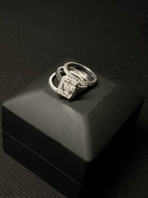 Not Sure/Unknown 2.45 Carat H VS1 Radiant Lab Grown Diamond Ring - Image 10