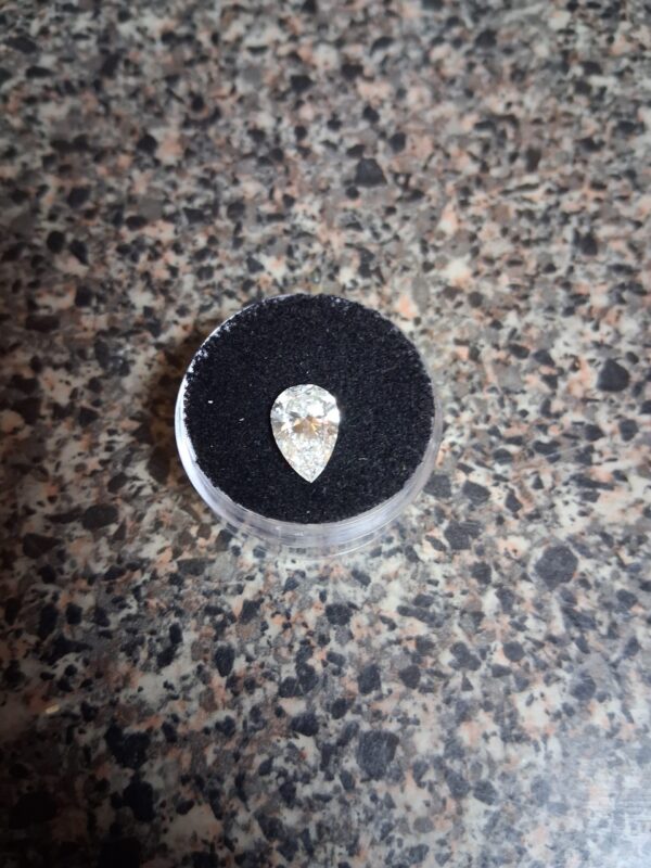 IGI 2.10 Carat G VVS2 Pear Lab Grown Diamond Loose Diamond - Image 3
