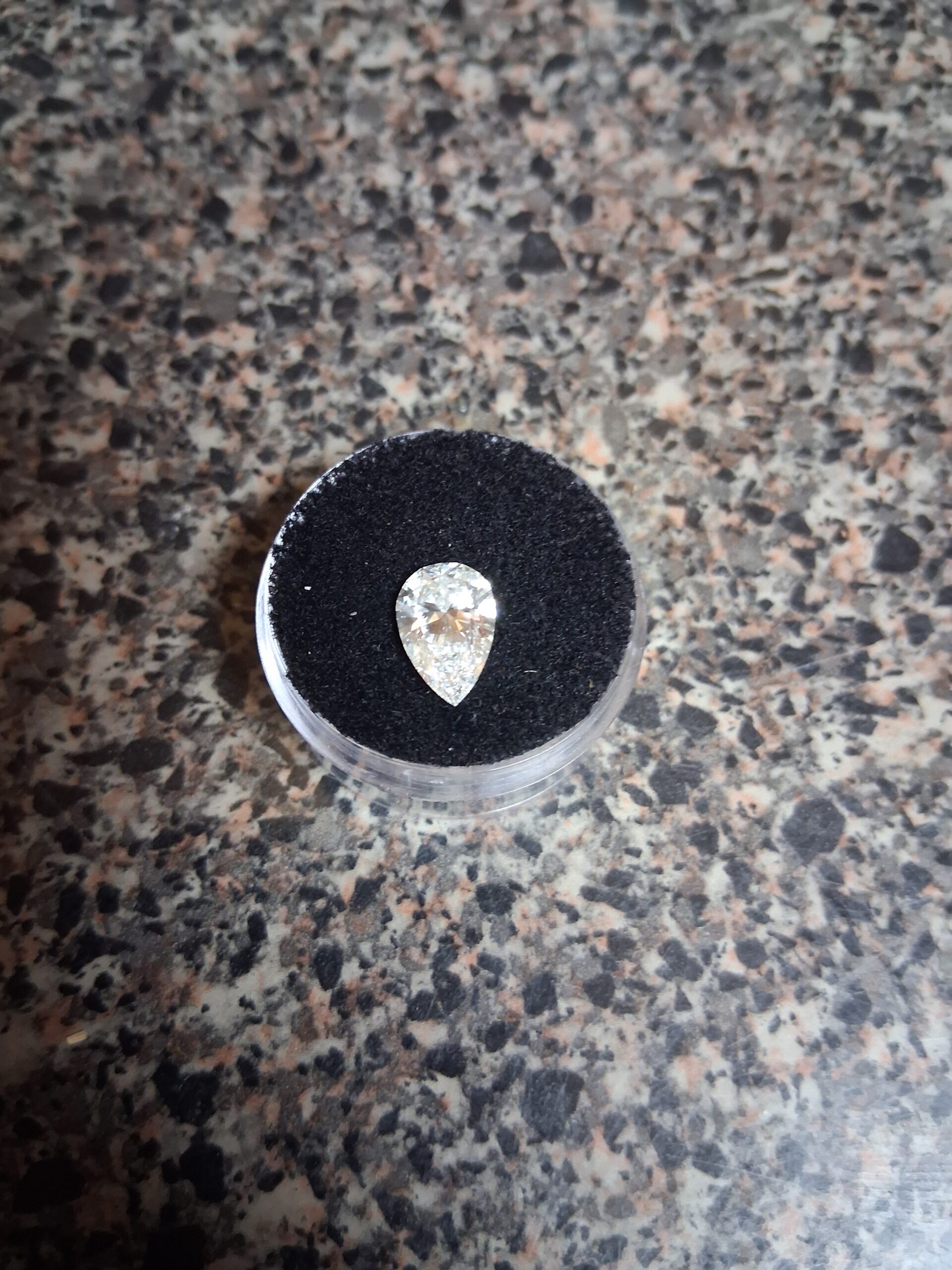 IGI 2.10 Carat G VVS2 Pear Lab Grown Diamond Loose Diamond - Image 3