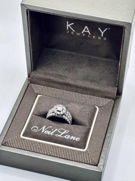 2.25 Carat I I1 Round Natural Diamond Ring - Image 5