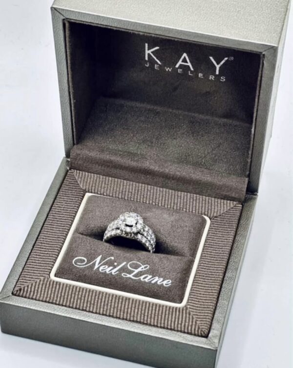 2.25 Carat I I1 Round Natural Diamond Ring - Image 5