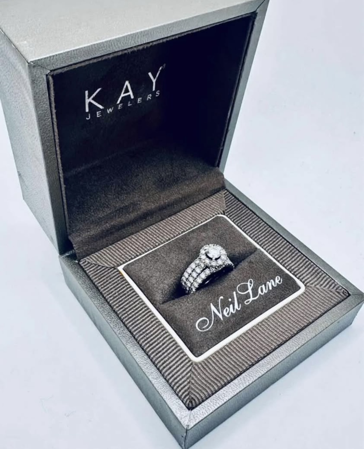 2.25 Carat I I1 Round Natural Diamond Ring - Image 6