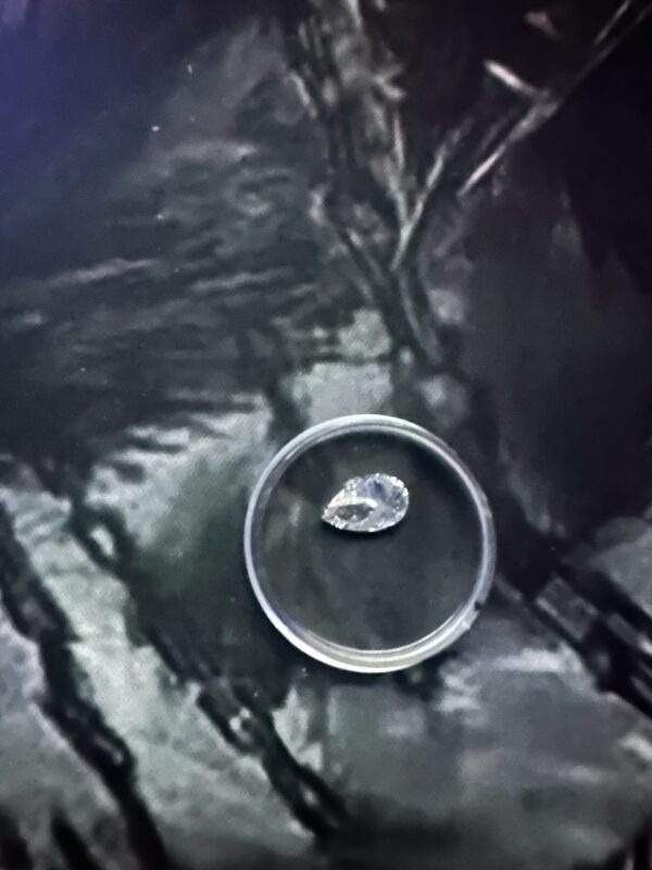 IGI 2.07 Carat E VS2 Pear Lab Grown Diamond Loose Diamond - Image 1